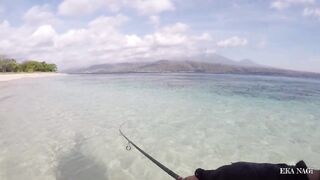 Страйк на нетронутом споте морская рыбалка на западном Бали vlog mancing 34