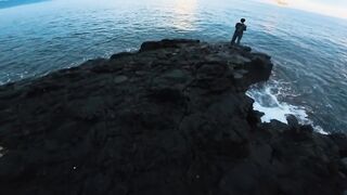 Первая рыбалка на побережье Karangasem Bali красивый вид и частые поклевки