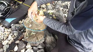 Первая рыбалка на побережье Karangasem Bali красивый вид и частые поклевки