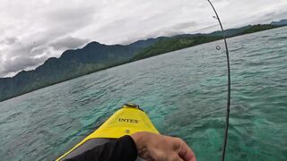 Рыбалка с лодки на Бали ловим и готовим трофей свежая морская рыбалка на джиг