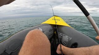 Рыбалка с лодки на Бали ловим и готовим трофей свежая морская рыбалка на джиг