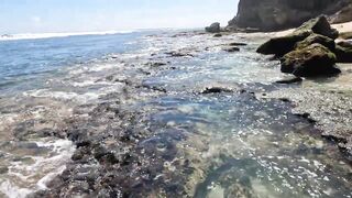 Ловлю самую красивую рыбу в мире морская рыбалка на Бали со спиннингом у рифов