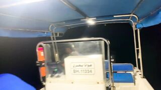 Ночная ловля рыбы в Восточном Бахрейне Рамадан море тишина и огни города