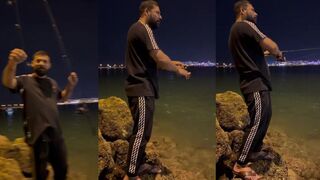 Морская рыбалка в Бахрейне на скумбрию простая рабочая оснастка и проводка