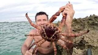 Большие крабы голыми руками продолжаем поиск собственного необитаемого острова