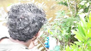 Деревенская рыбацкая жизнь лодки сети и ежедневная рыбалка на рассвете в маленьком посёлке