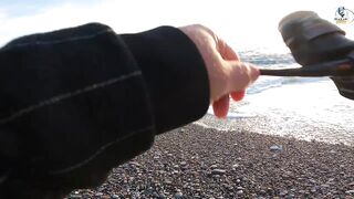 Yazılı orkinos у берега здесь утром и вечером тунец играет в прибрежных волнах