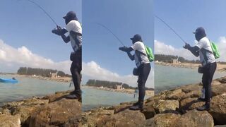 Mertasari Sanur мощный babon с берега тропическая рыбалка на лёгкий спиннинг