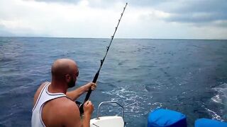 Wahoo на Бали, рывки тропического торпедо и морской спиннинг у рифов