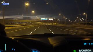 Рыбалка в Катаре inland юг страны песок вокруг и зеркальная заводь с голодной рыбой