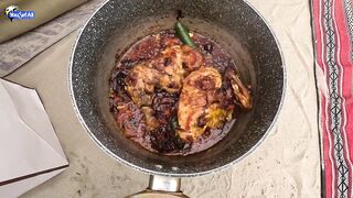 Рыбалка в Катаре inland юг страны песок вокруг и зеркальная заводь с голодной рыбой