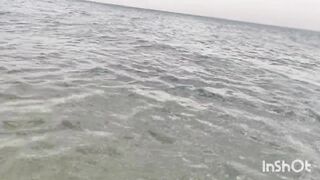 Береговая рыбалка в Катаре песчаный пляж сильный ветер и дальние забросы