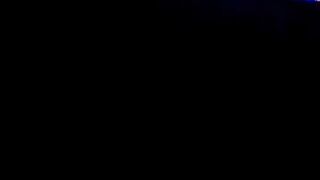 Ночная морская рыбалка в Катаре огни города вокруг а поклёвки слышны только по звону колокольчика