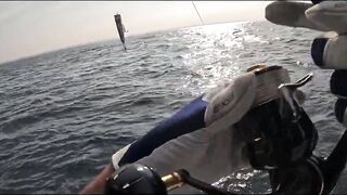 GT Sri Lanka: морская рыбалка на гигантского тревалли у скалистого берега