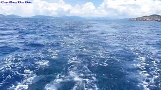 Морская рыбалка в Нячанге встреча с amberjack более 20 кг которого еле тянут к борту лодки