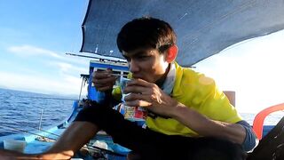 Морская рыбалка в Нячанге сверхчувствительная креветка приманка и мощные удары морского хищника