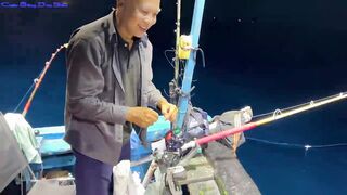 Жадная рыба в Нячанге клюёт одна за другой морская рыбалка прямо с берега