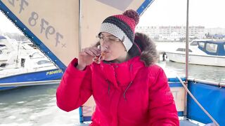 Рыбалка и дельфины в Севастополе Чёрное море и удивительные соседи по улову