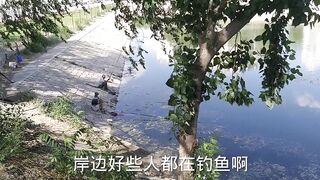 Лучшее место для бесплатной рыбалки в Пекине дикий карась и другая мелочь клюют без остановки