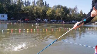 82 килограмма карпа в пекинском пруду трофейная рыбалка и проверка снастей на прочность