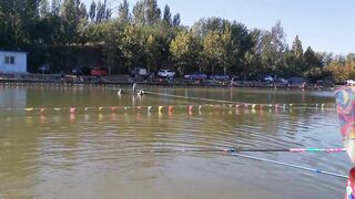 82 килограмма карпа в пекинском пруду трофейная рыбалка и проверка снастей на прочность