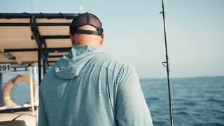 Морская рыбалка в Фуджейре на поппер днём а вечером эту рыбу готовят в ресторане