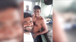 Семь тонн рыбы возвращают в море: Хиккадува Шри-Ланка и спасённый улов рыбаков