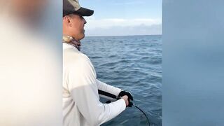 GT ломает два спиннинга морская рыбалка на Шри-Ланке и жёсткая схватка в Хиккадуве