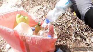 Mirbat Salalah Oman уборка берега после утреннего выхода на воду