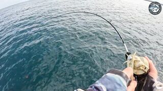 Diamond trevally рвёт снасть - джиг с тайской лодки у побережья Khao Lak Thailand