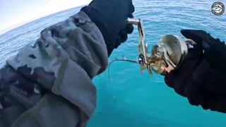 GT и queenfish атакуют приманки целый день морской рыбалки у побережья Khao Lak Thailand