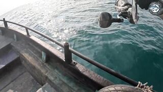 Большая queenfish на поппер - выматывает шнур в ноль у побережья Khao Lak Thailand