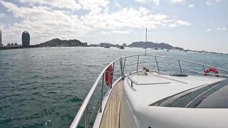 Хайнань морской круиз на яхте 2024 гидроцикл и удочки в одном дне