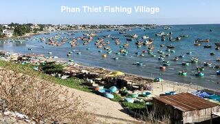 Phan Thiet рыбацкая деревня утром лодки лед и голоса на причале