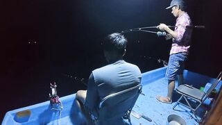 8 дней на Phú Quốc / Фукуок. морская рыбалка на Phú Quốc в одиночку. Кальмар не успевает