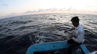 Ngày đầu ra khơi на đảo Phú Quý 2025 - морская рыбалка на Phú Quý. Что за монстр?