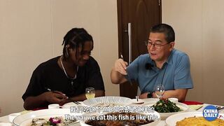 На борту G8388 в Jinshanzui последняя рыбацкая деревня Shanghai (Шанхай)