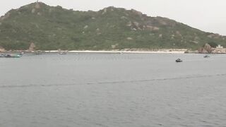 Лодки в Cam Ranh Bay, Vietnam и утренний выход на воду