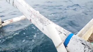 Как ловят tongkol по старинке в Bali на открытой воде у местных