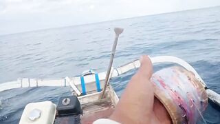 Как ловят tongkol по старинке в Bali на открытой воде у местных