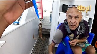 Marsa Alam: морская рыбалка в مرسي علم готовим наживку перед выходом