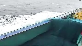 Рыбалка в Шри-Ланке совсем другая: индийский океан, волны и сильная прибрежная рыба