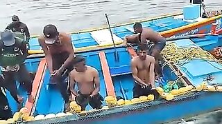 Рыбалка в Шри-Ланке совсем другая: индийский океан, волны и сильная прибрежная рыба