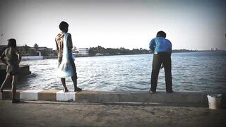 Hua Hin Fishing Pier - สะพานปลาหัวหิน и жизнь у пирса