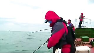 Приключение на восточном море Китая: необитаемый остров, морской судак и береговая ловля