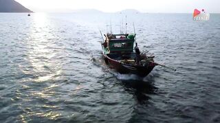 Đà Nẵng: ловим акулу и едим говядину с соусом прямо у моря, серия Câu Cá Biển