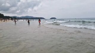 Карон Бич, Пхукет: отличный клев у берега в ноябре 2025, прогулочная рыбалка без суеты