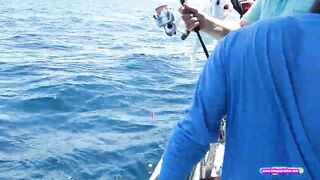 Морская рыбалка на Racha islands у Phuket - джиггинг по банкам, что встанет на крючок