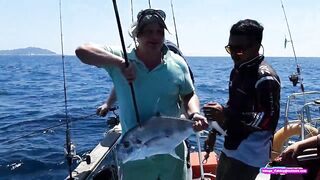 Морская рыбалка на Racha islands у Phuket - джиггинг по банкам, что встанет на крючок