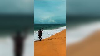 Surf Fishing на ภูเก็ต - какие снасти спасают, когда прибой злой